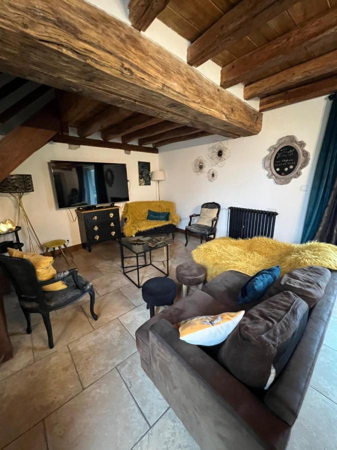 Le Val De Nodicia Vila Montlivault Exterior foto